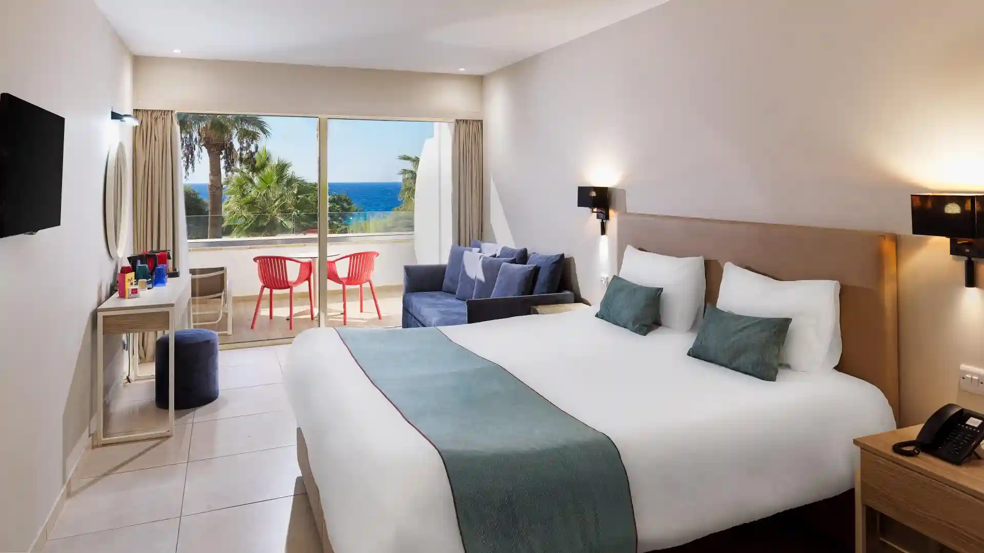 Junior Suite at Leonardo Laura Beach & Splash Resort with sea view