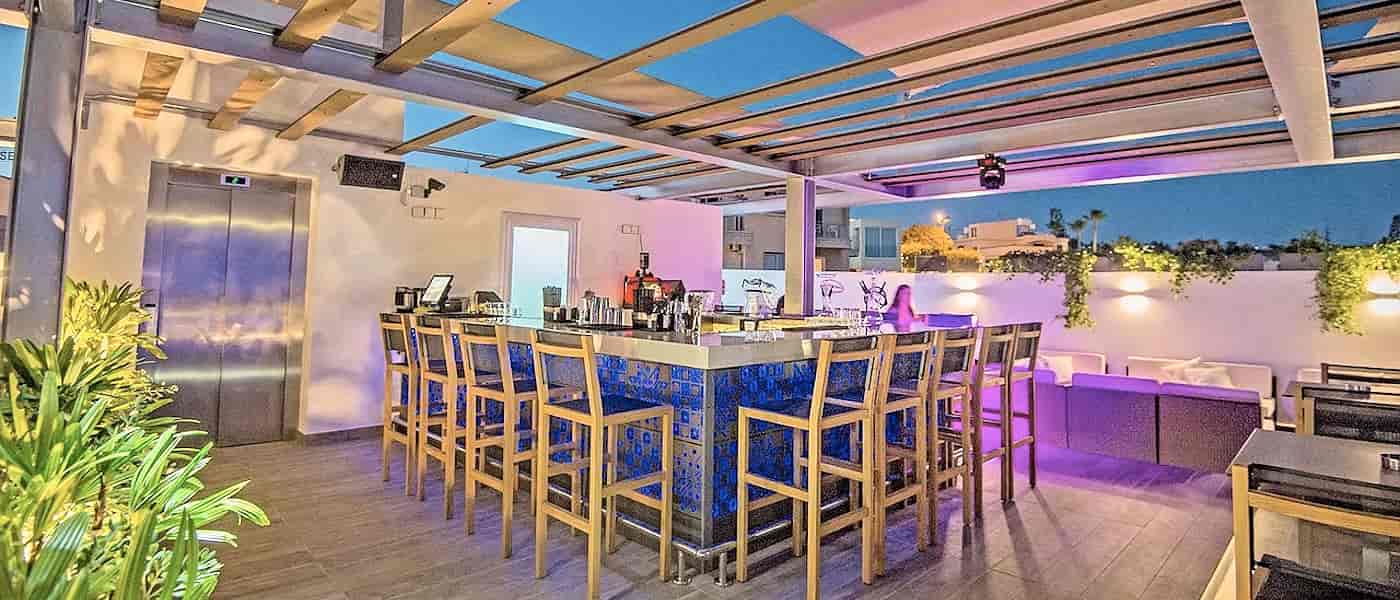 Leonardo Mediterranean Hotels & Resorts - Hard Rock Cafe