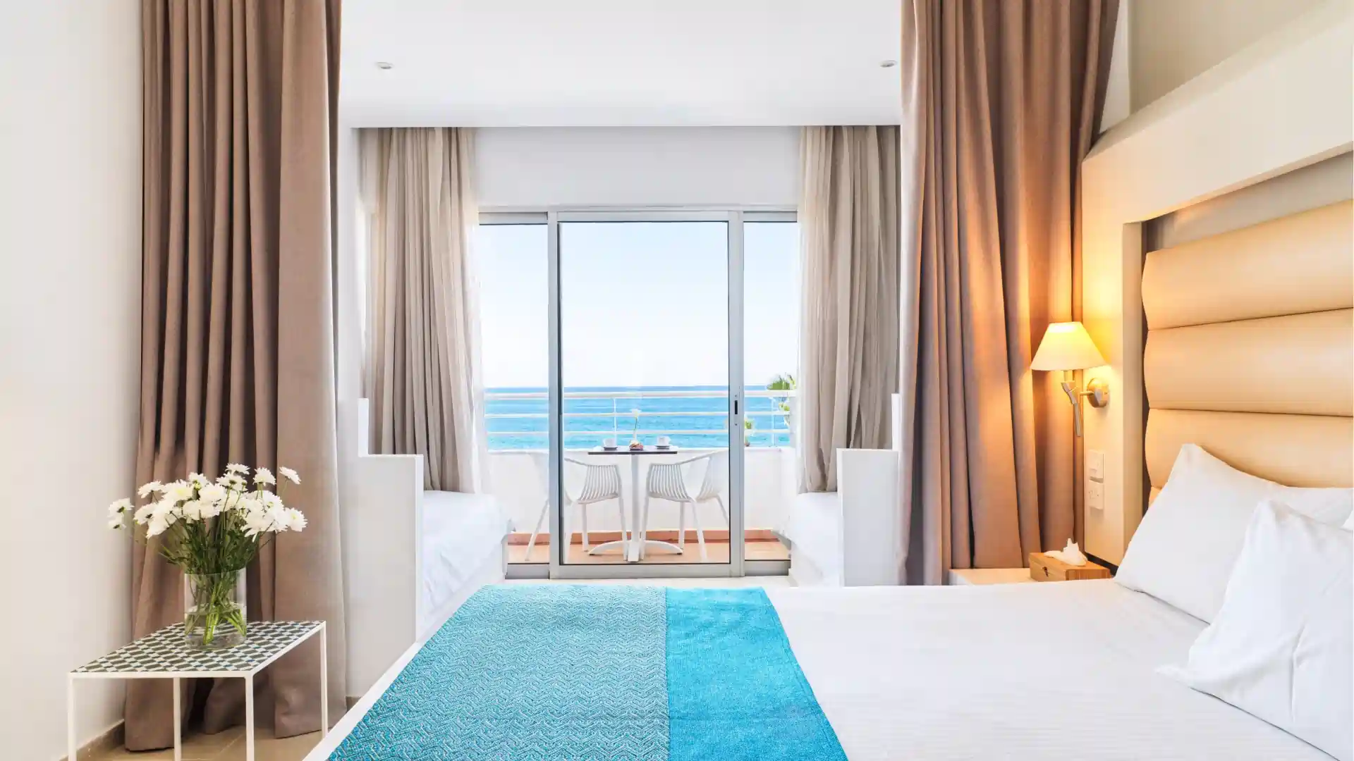 Leonardo Hotels & Resorts Mediterranean - familyRoomSeaOrPoolView_01