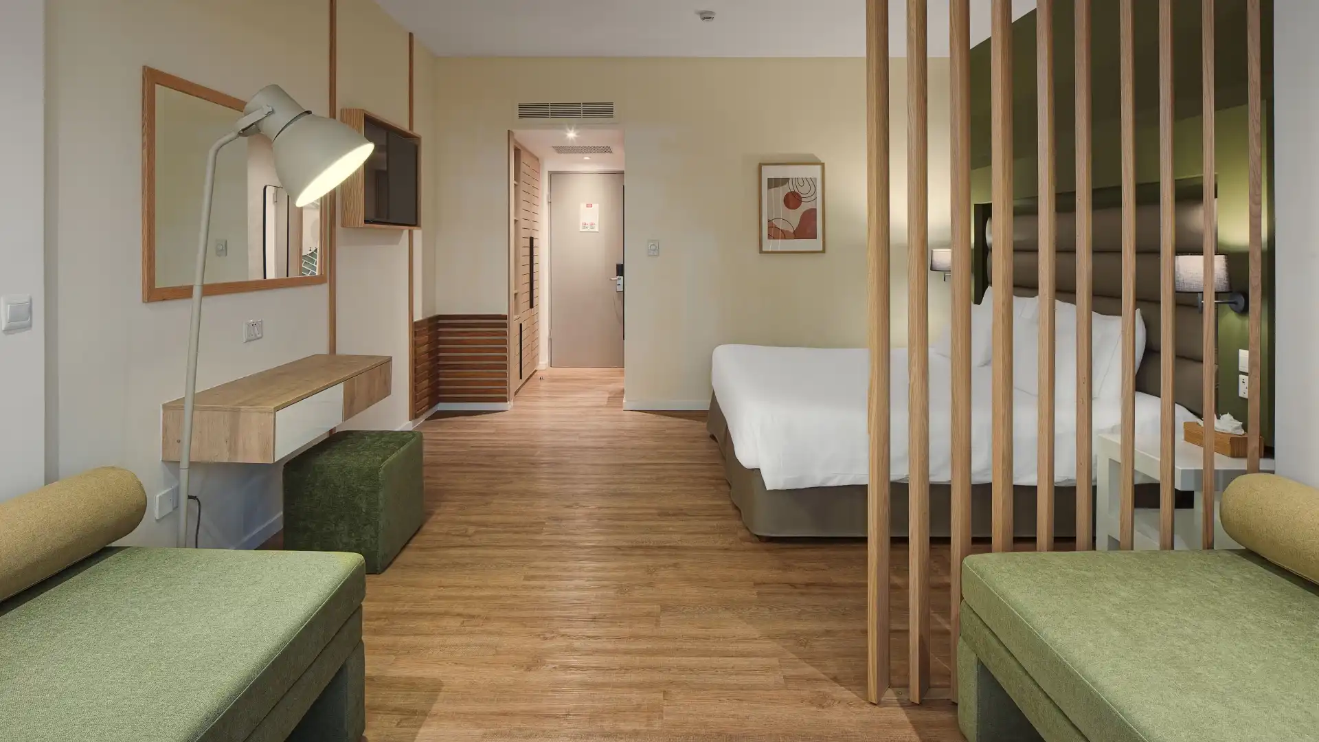 Leonardo Hotels & Resorts Mediterranean - familyRoomSideSeaView_07