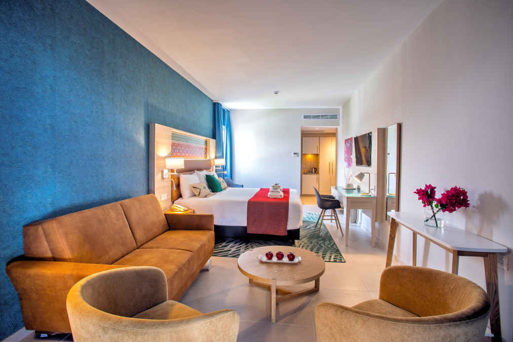 Leonardo Hotels & Resorts Mediterranean - juniorSuiteSeaView_01.jpg