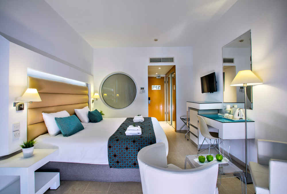 Leonardo Hotels & Resorts Mediterranean - twinDoubleInlandView_02