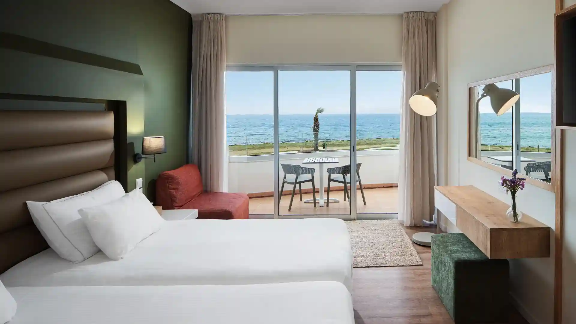 Leonardo Hotels & Resorts Mediterranean - twinDoubleSeaView_05