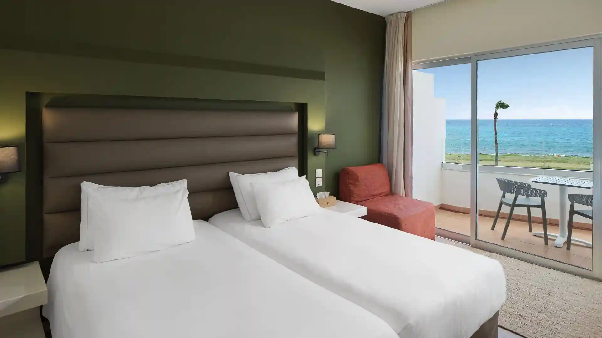 Leonardo Hotels & Resorts Mediterranean - twinDoubleSeaView_06