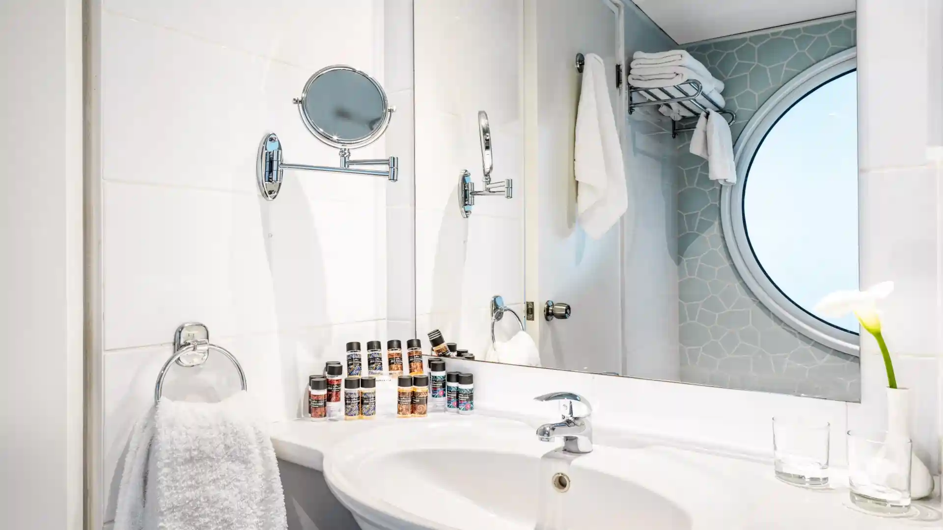 Leonardo Hotels & Resorts Mediterranean - twinDoubleSideSeaView_01