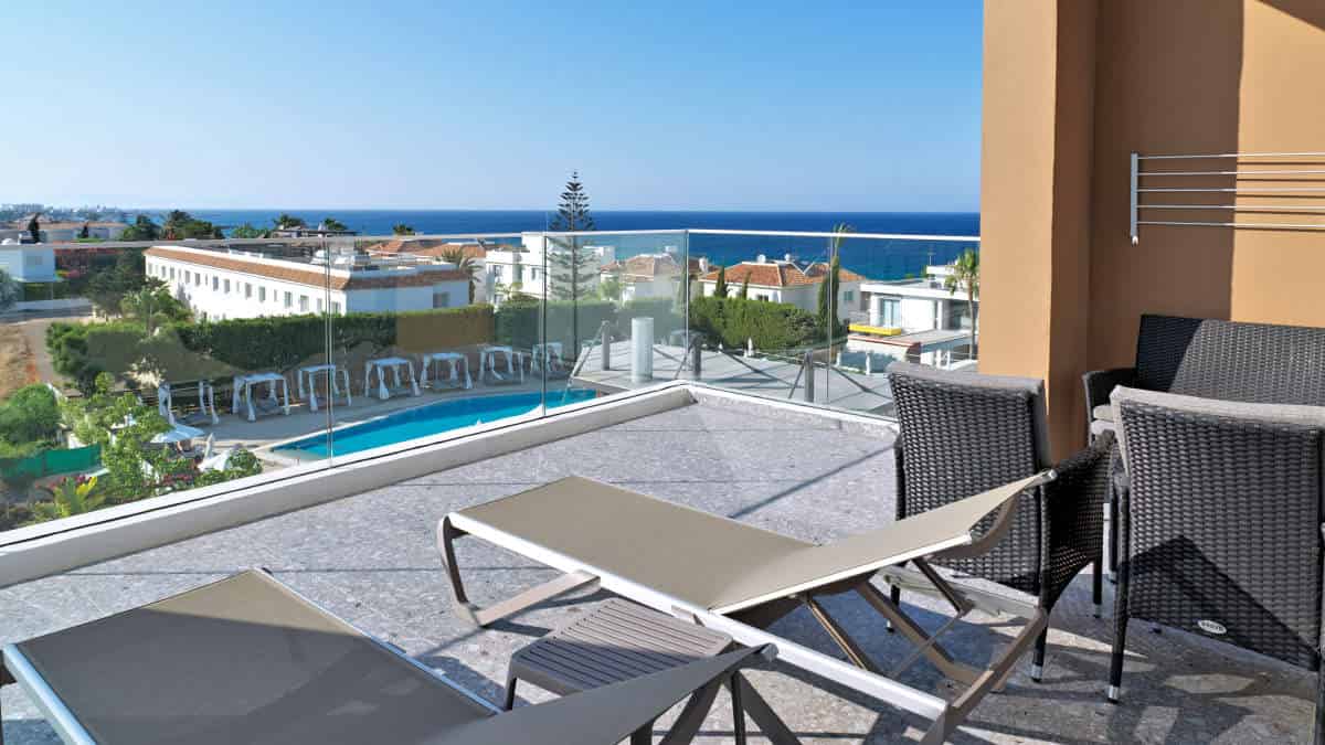 Leonardo Hotels & Resorts Mediterranean - superiorRoom_02