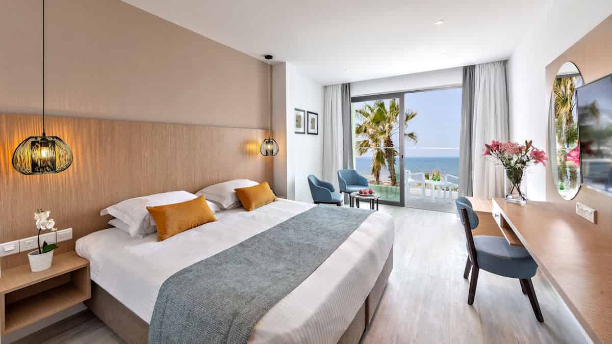 Leonardo Hotels & Resorts Mediterranean - twinDoubleSeaView_01