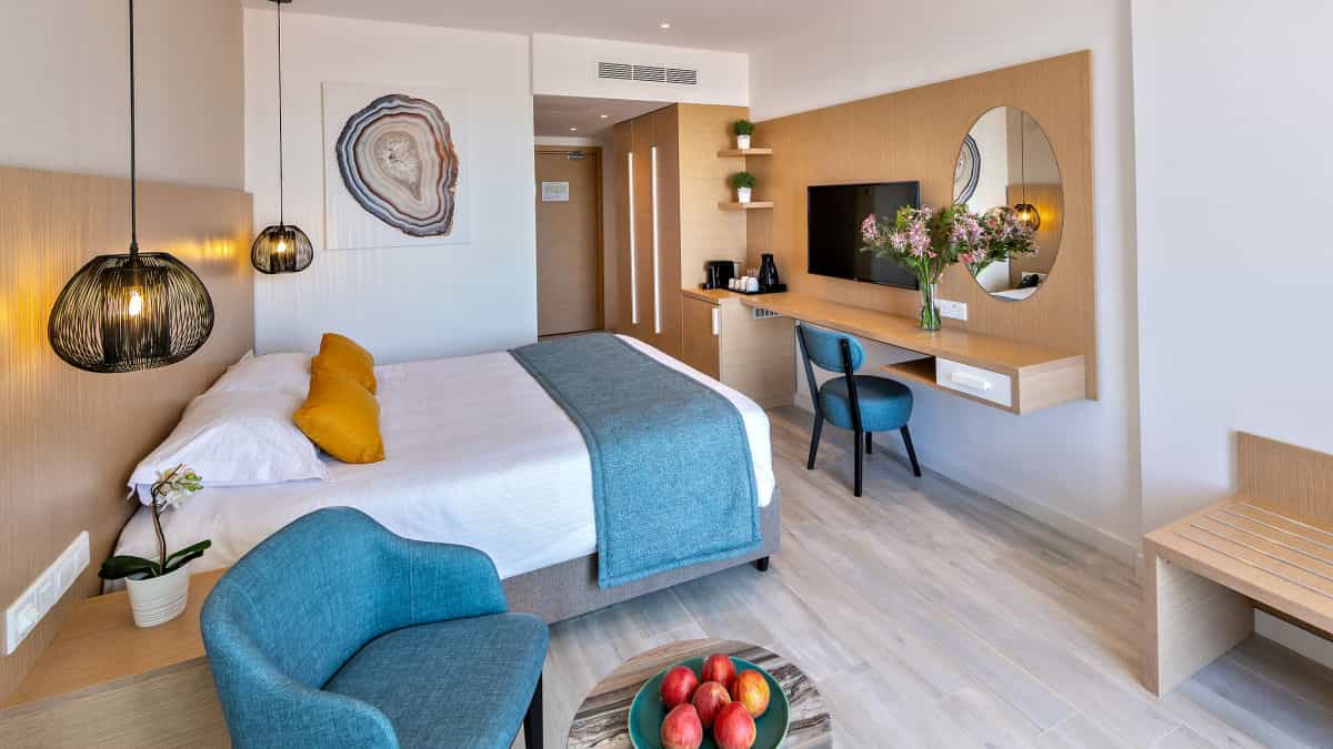 Leonardo Hotels & Resorts Mediterranean - twinDoubleSideSeaView_06