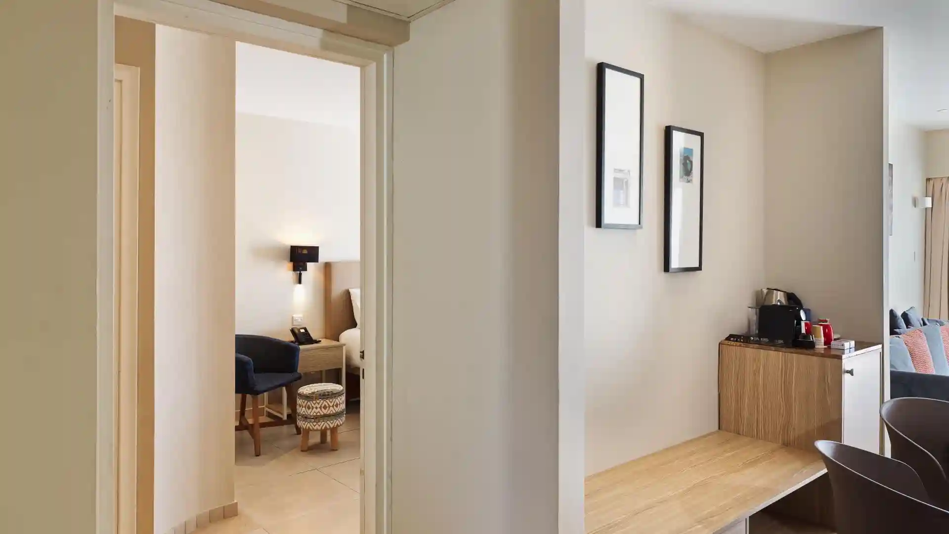 Leonardo Hotels & Resorts Mediterranean - executiveSwimUpSuite_06