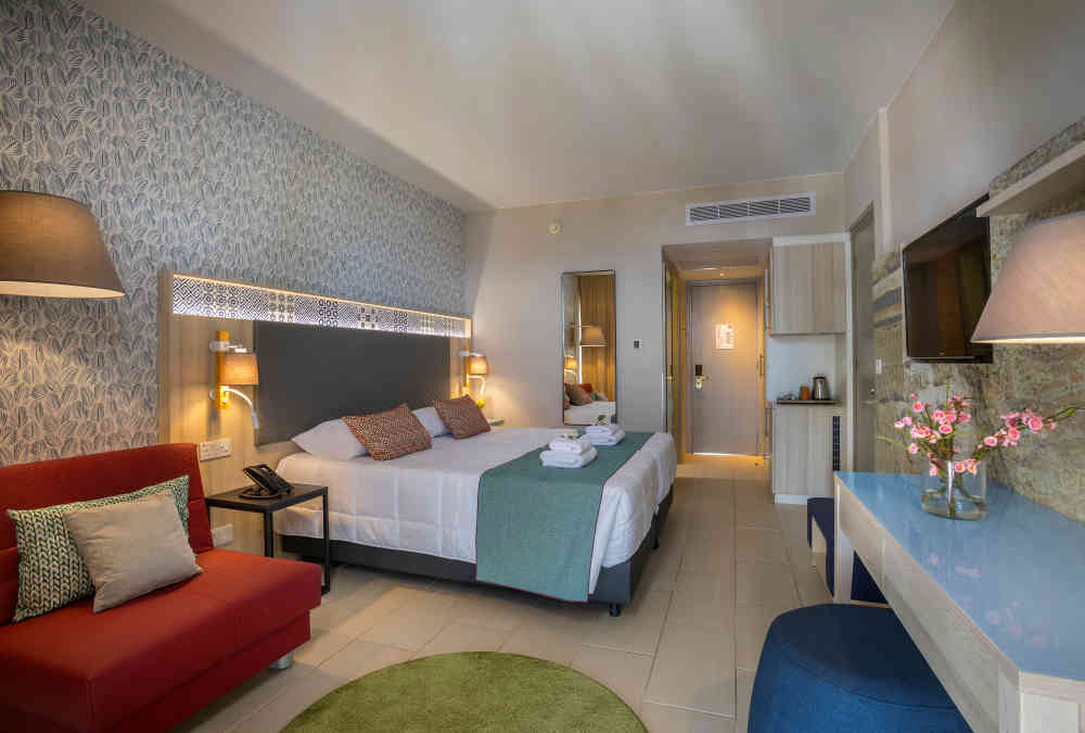 Leonardo Hotels & Resorts Mediterranean - twinDoubleSeaView_03