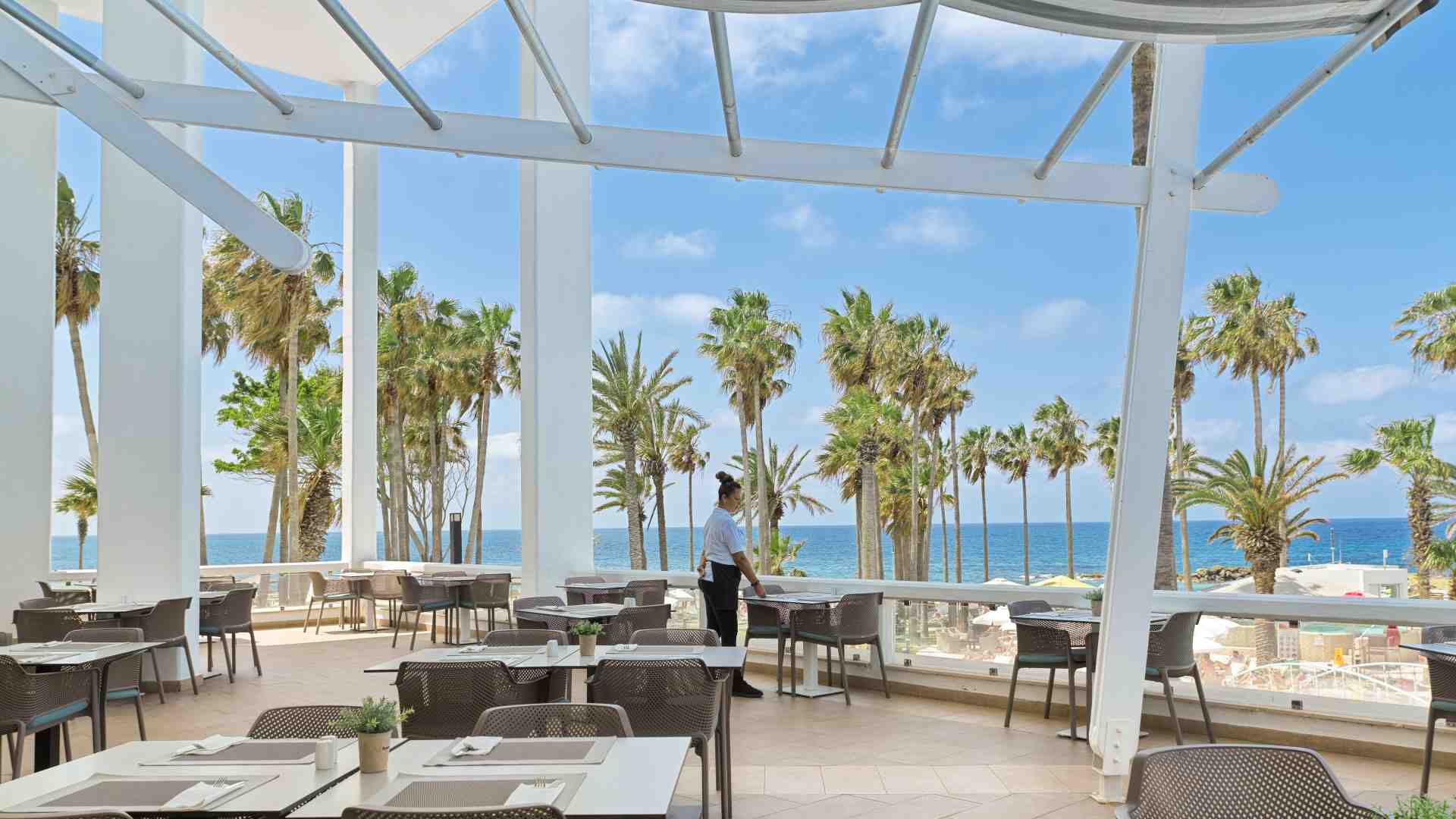 Leonardo Hotels & Resorts Mediterranean - blueHorizonRestaurant_01