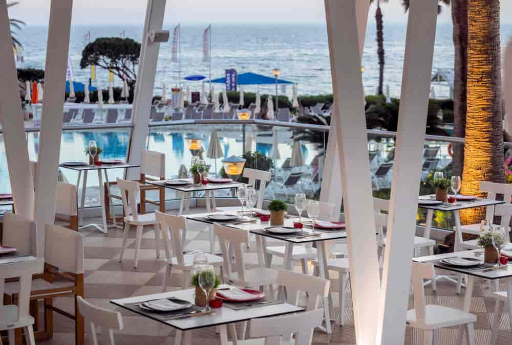 Leonardo Hotels & Resorts Mediterranean - egaoSushiBarRestaurant_01.jpg