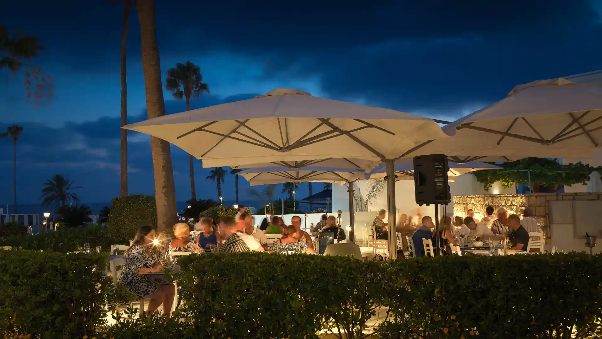 Leonardo Hotels & Resorts Mediterranean - mourayioGreekTaverna_01