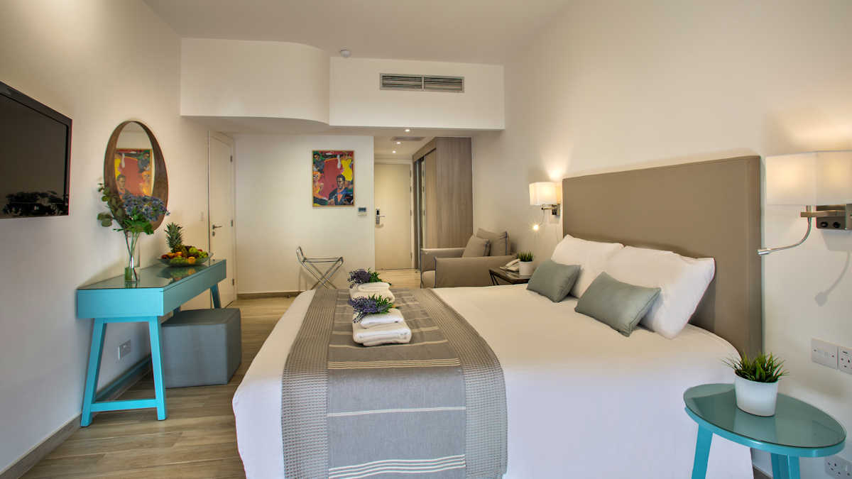 Leonardo Hotels & Resorts Mediterranean - swimUpStudioGardenView_030