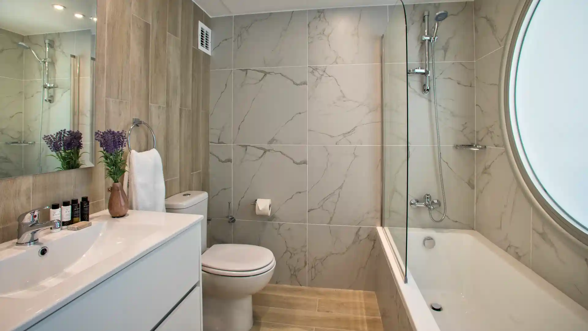 Leonardo Hotels & Resorts Mediterranean - twinDoubleSeaView_01