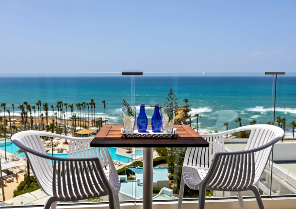 Leonardo Plaza Cypria Maris Beach Hotel & Spa